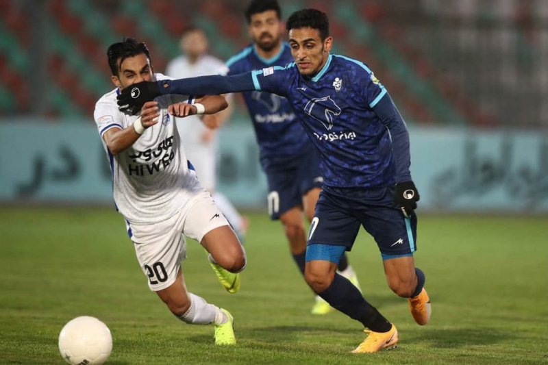 روستایی: بعد از آن دو پنالتی باید این گل را می‌زدم 