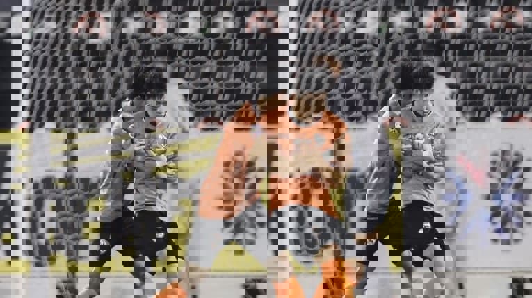 1549963