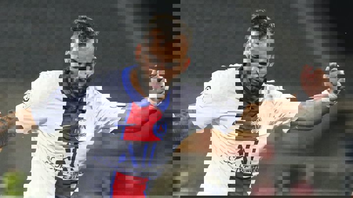 1550153