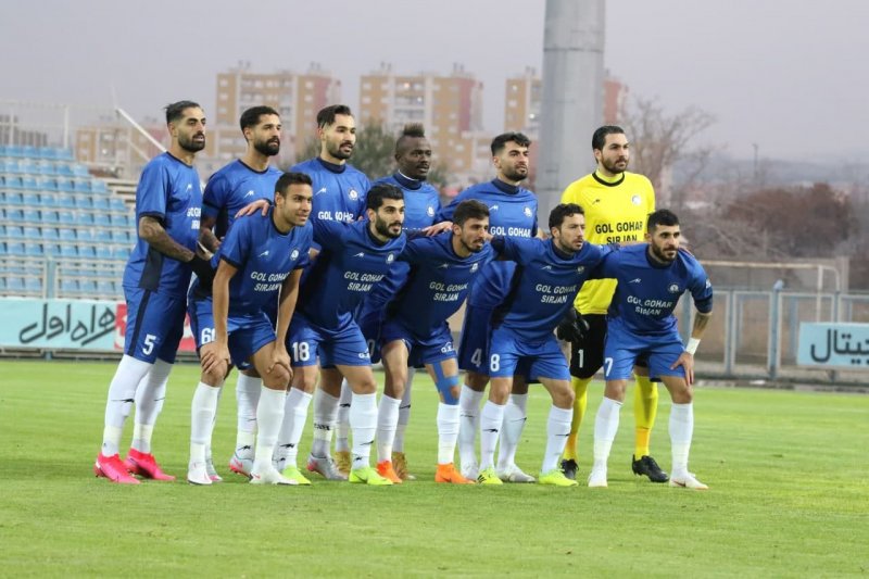 واکنش گل گهر به عذرخواهی زاهدی فر