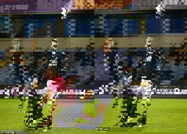 1550587
