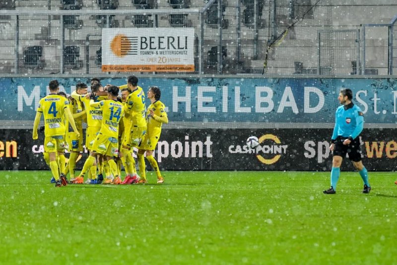 حضور کوتاه مدت اسدی در باخت سنپولتن