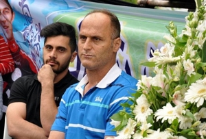 تقیپور: مادرم تو را نفرین کرد و من هم نمیبخشمت