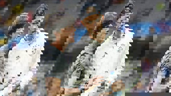 1550930