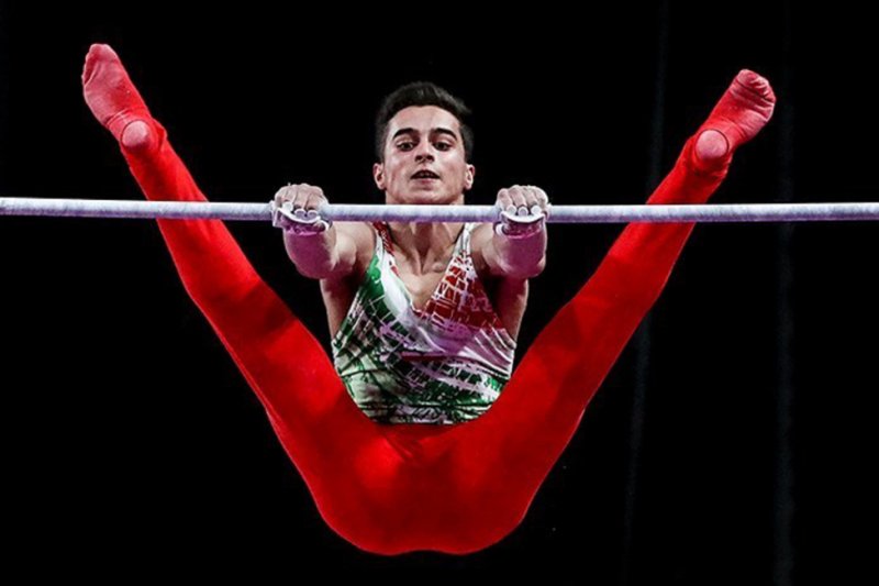 خسرونژاد: زمانی بود که فقط از ما گذرنامه میگرفتند