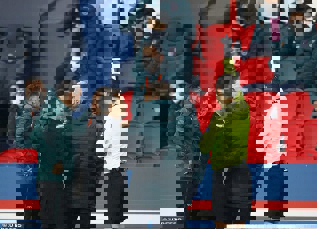 1551678