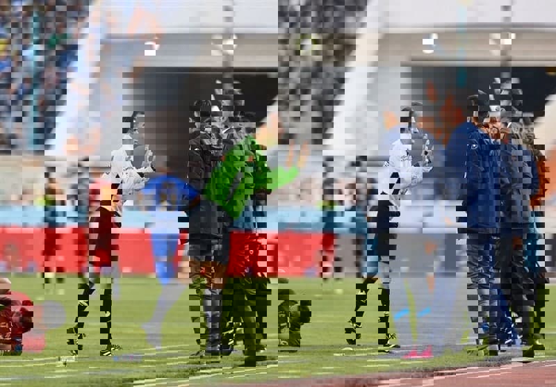 1551832