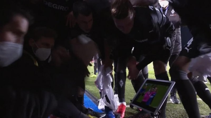 حماسه گلادباخ با کله لوکاکو! (عکس)