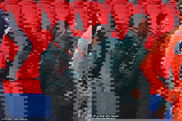1552605