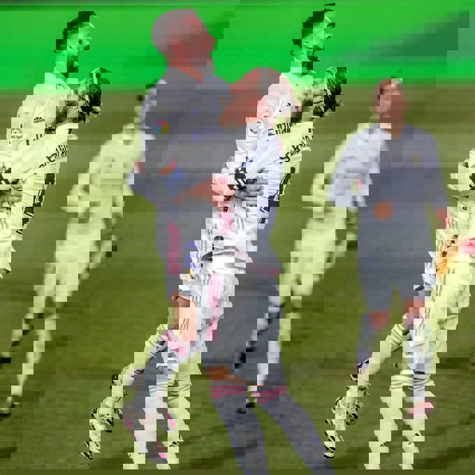 1552906