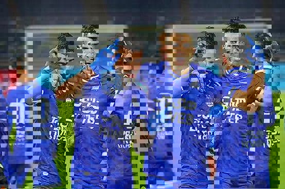 دو بازیکن استقلال در مشهد ماندند