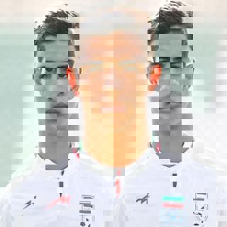 1553886