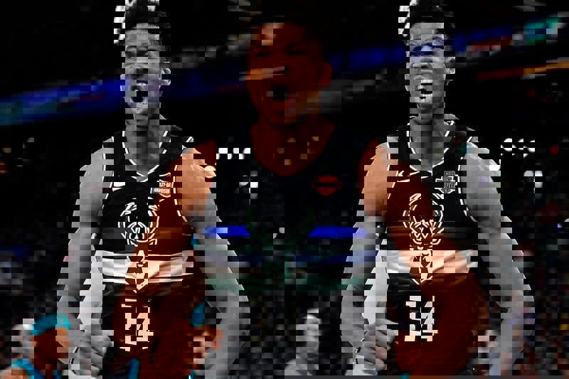 ارزشمندترین بازیکن NBA با میلواکی 5 ساله بست