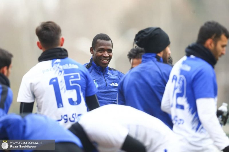 غیبت 3 ستاره استقلال مقابل تیم قلعهنویی