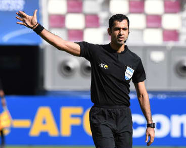 داور  فینال آسیا؛ 33 ساله و دست به جیب