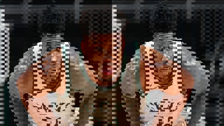 جیانیس گرانترین بازیکن تاریخ NBA (عکس)