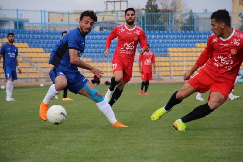 گلگهر 3 - شهرخودرو 1؛ هتتریک با طعم صدر