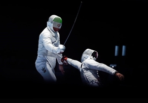 شمشیربازانی میخواهم که بعد از باخت گریه کنند