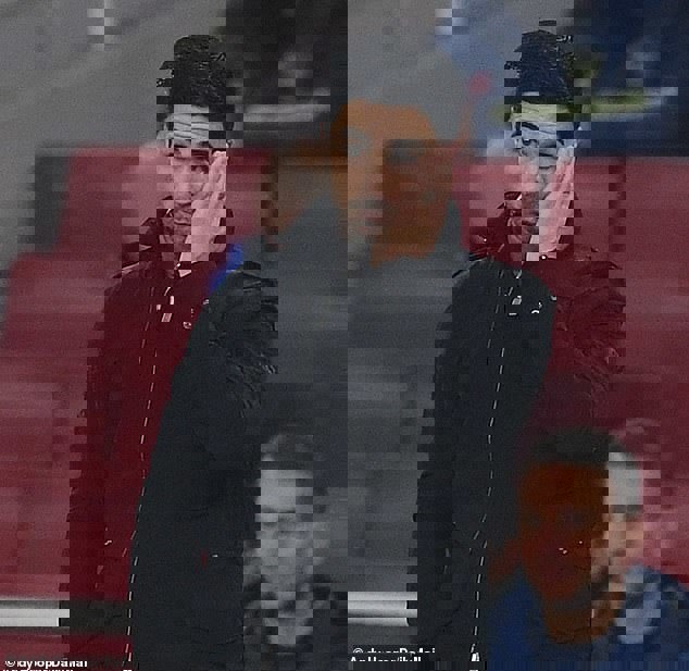 1556148