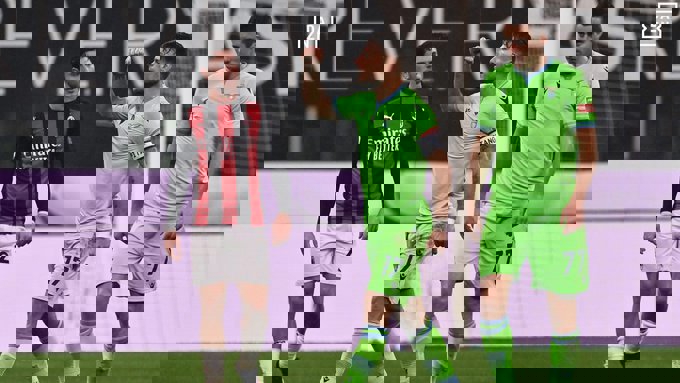 1556372