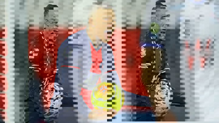 1556712