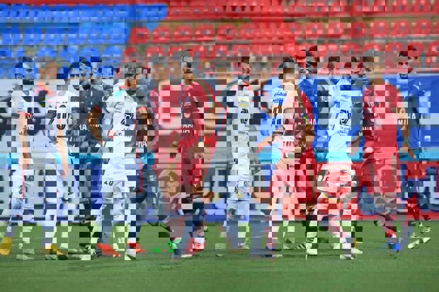 فوری: بازی پرسپولیس - نساجی برگزار میشود