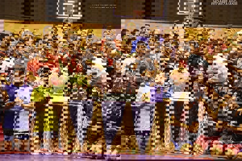1557044