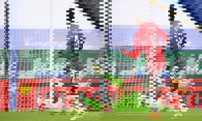 1557130