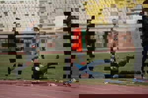 عجیب‌ترین صحنه‌های فوتبال ایران لب خط!