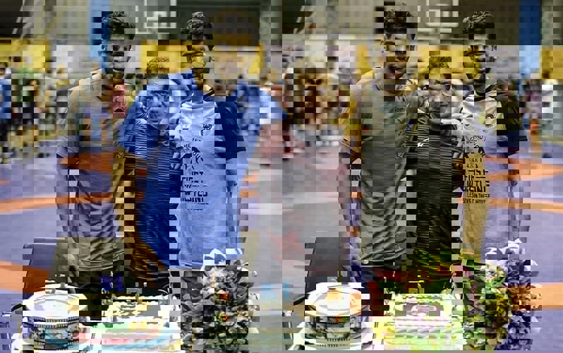 1557754