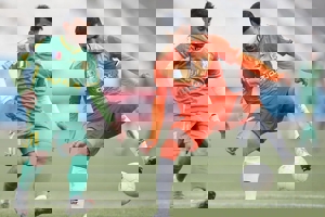 بازگشت مسلمان بعد از مصدومیت شدید (عکس)