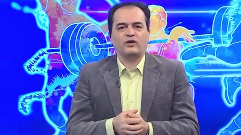 گزارشگر محبوب در حلقه بازیکنان تیم ملی