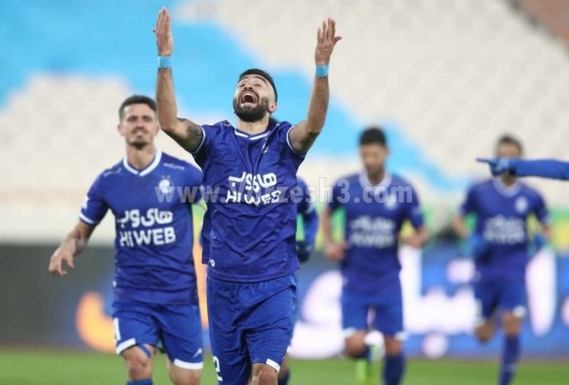 صدای گیتار ارسلان قبل از دربی بلند شد(عکس)