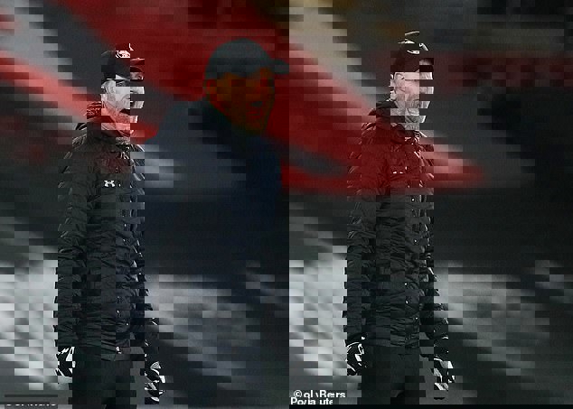 1559708