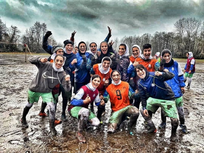 میخکوبکننده مثل این عکس: امید در باتلاق!