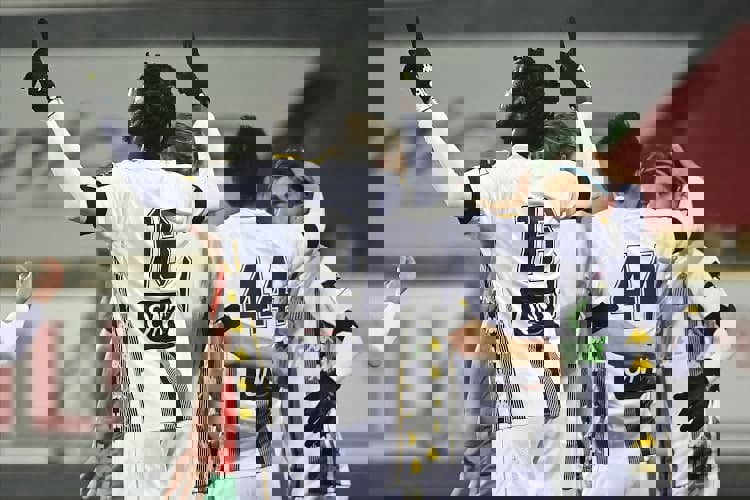 برای قلی‌زاده گیتار رو کردند!(عکس)