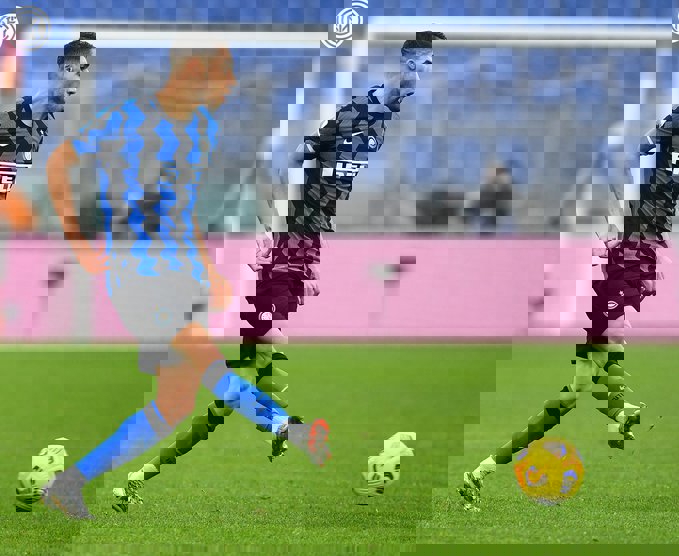 1561203