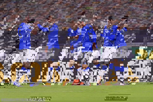 اولتیماتوم به لیگ انگلیس؛ دست دادن و بغل ممنوع!