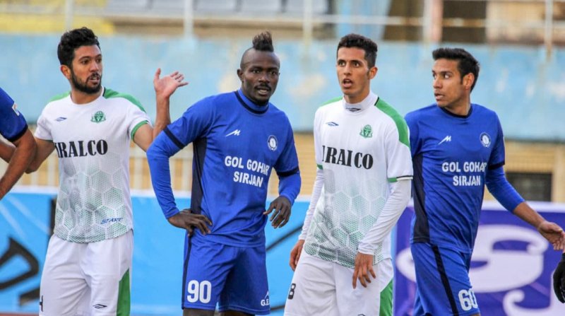 زوج دفاعی آلومینیوم علیه گلزنان گلگهر (عکس)