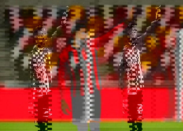 تمجید سرمربی برنتفورد از قدوس