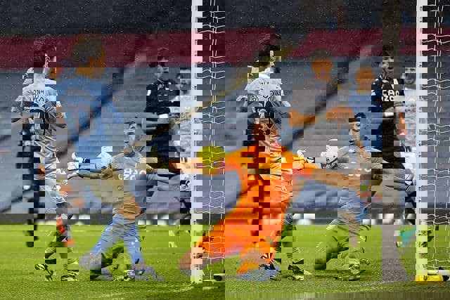 سیتی 2-0 استون ویلا: آبی‌ها به صدر رسیدند