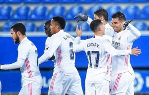 آلاوس 1-4 رئال: سه امتیاز برای پایان حواشی