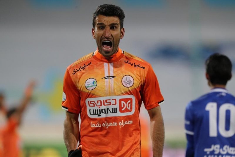 فریاد حسین ماهینی بعد از پیروزی بزرگ (عکس)