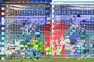 مانوئل نویر و تاریخ سازی در رقابت‌های بوندسلیگا