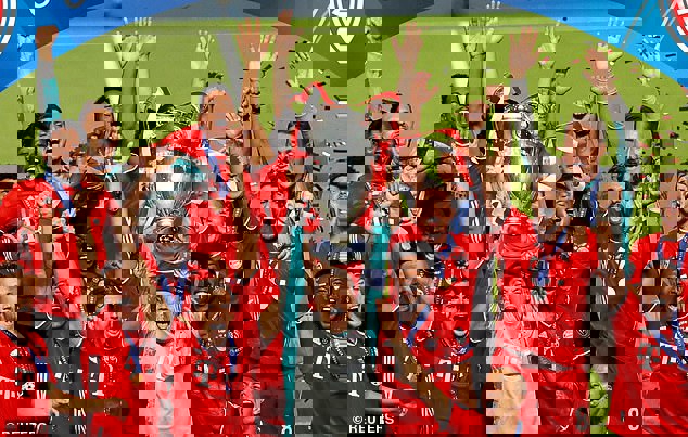 1566294