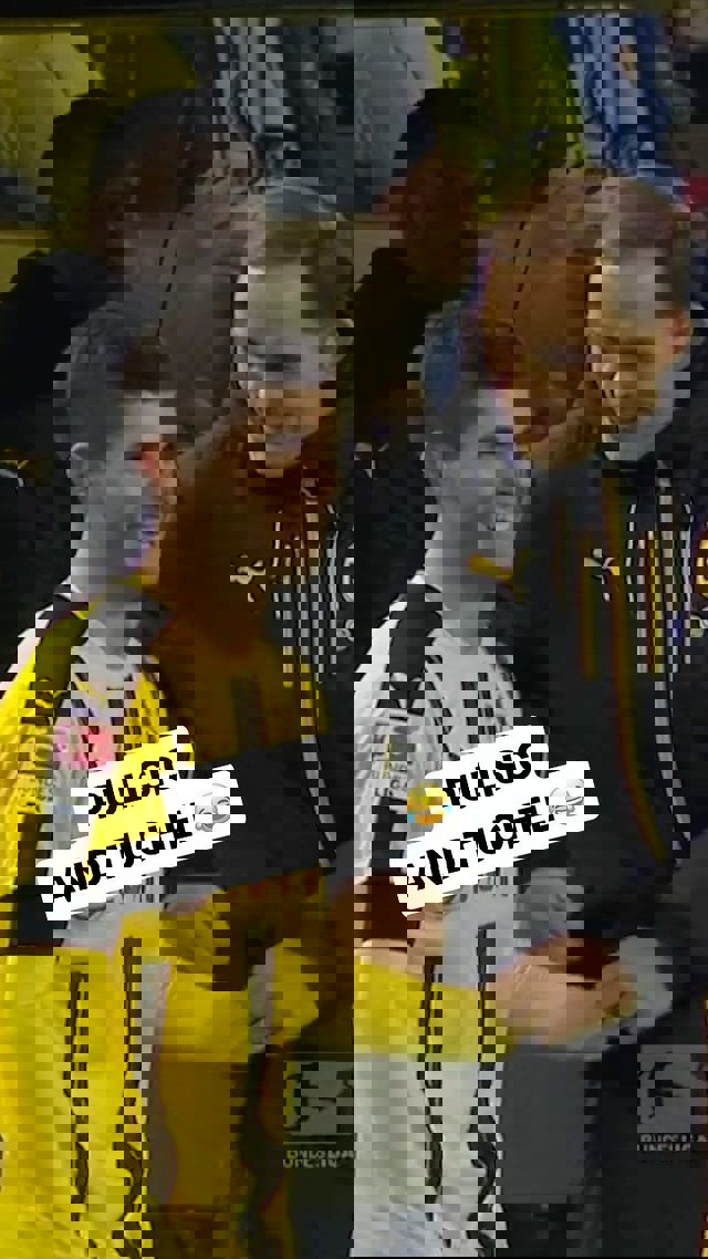 1566295