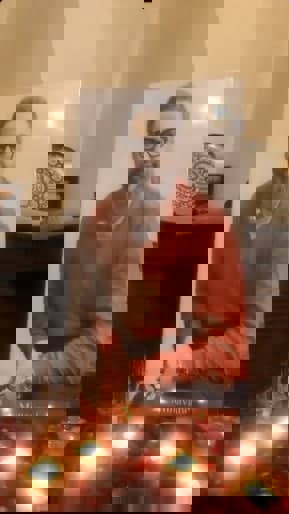 1567043