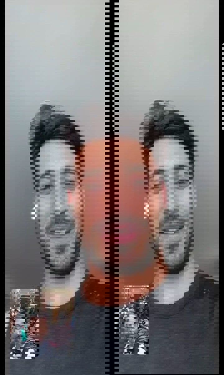 1567320