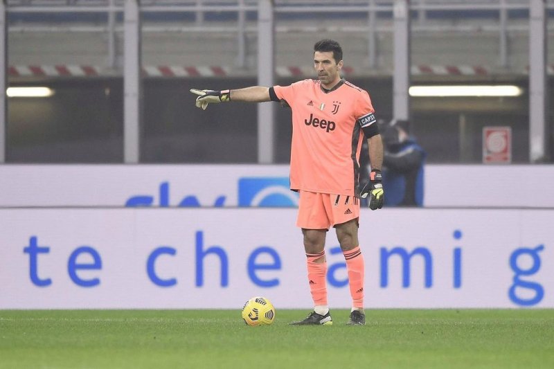 تاریخسازی بوفون در دربی ایتالیا؛ 1100 بازی رسمی