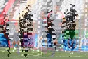 تقدیم برد برابر تراکتور به انصاریان در رختکن (عکس)